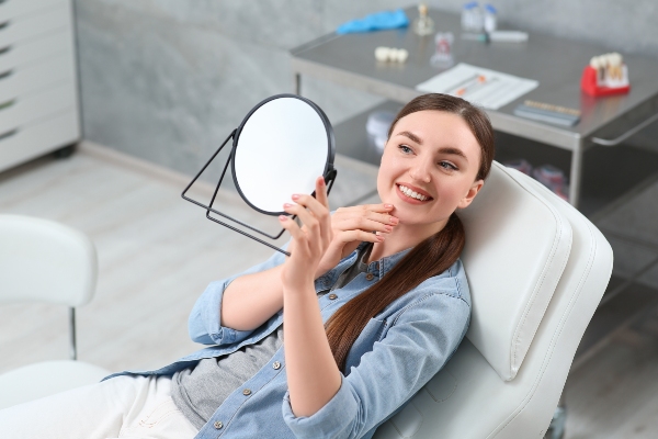 What An Implant Dentist Can Do For Damaged Tooth Restorations